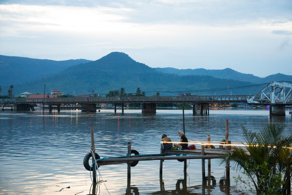 Nomads Guesthouse Kampot Exteriér fotografie